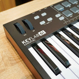 Arturia KeyLab Essential 61 BLACK ORIGINAL Keyboard Controller