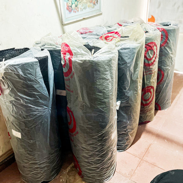 Bubble Wrap bubble pack 1 rol HITAM UPACK MERAH 3kg